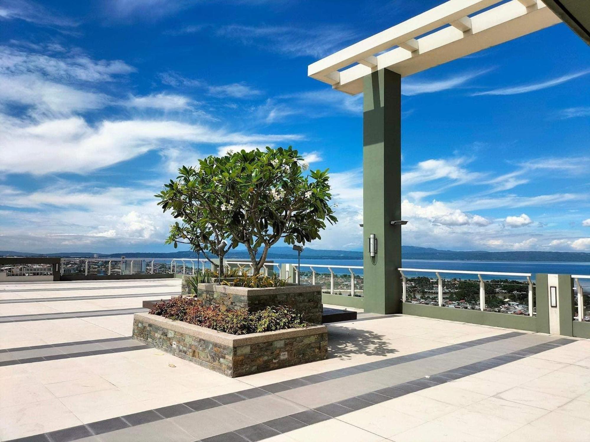 Verdon Parc Davao City With Balcony By Darpm Eksteriør billede
